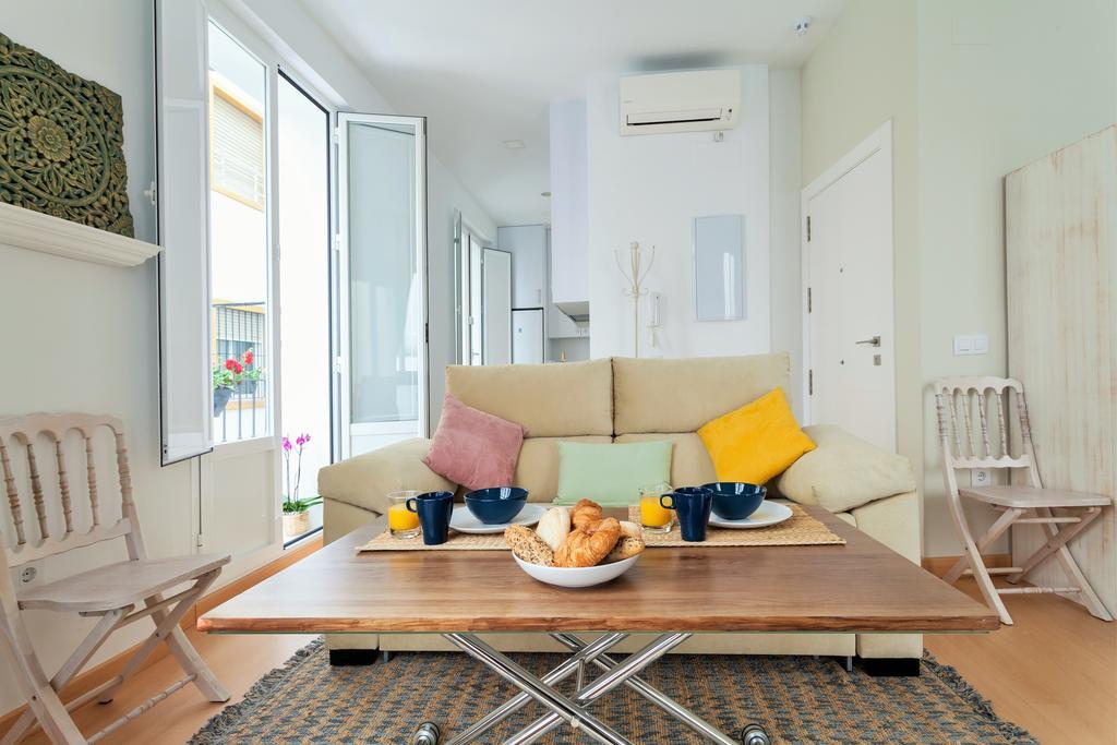 Hostly Acetres 1A Loft In City Center, Comunal Terrace, Fibre,Parking Optional Sevilla Eksteriør billede