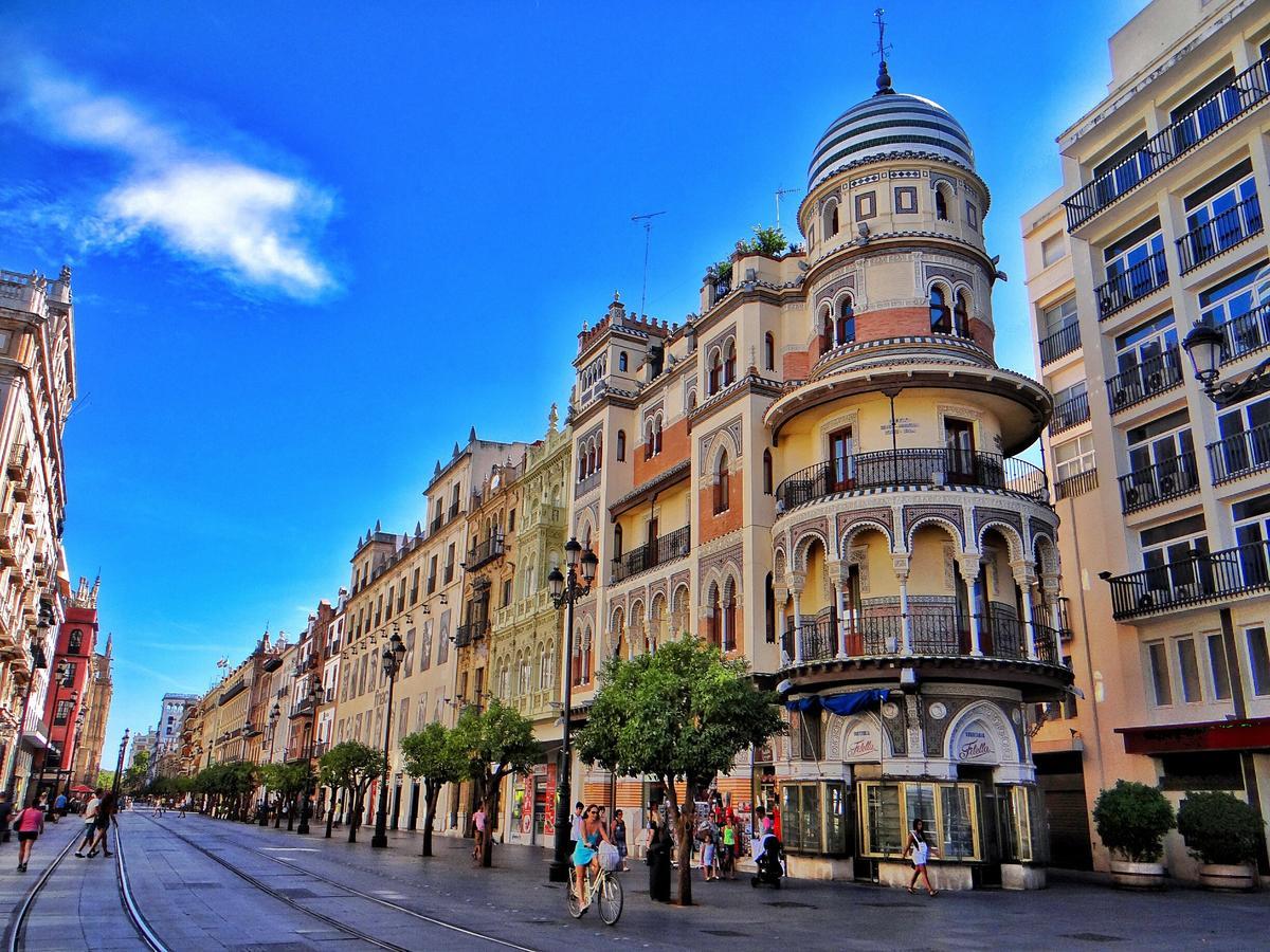 Hostly Acetres 1A Loft In City Center, Comunal Terrace, Fibre,Parking Optional Sevilla Eksteriør billede