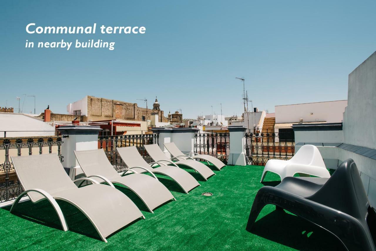 Hostly Acetres 1A Loft In City Center, Comunal Terrace, Fibre,Parking Optional Sevilla Eksteriør billede